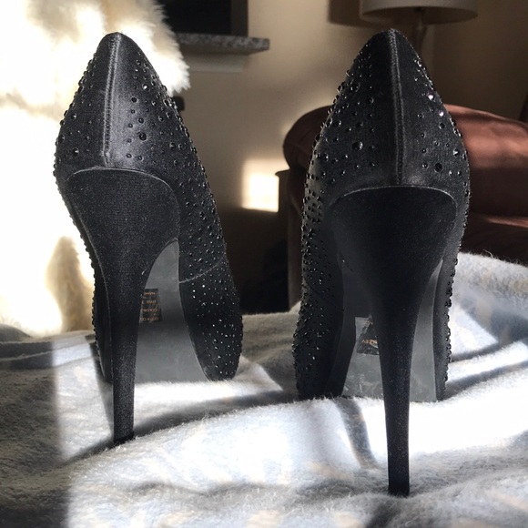 NWOB Black silk/rhinestone - Picture 4 of 8